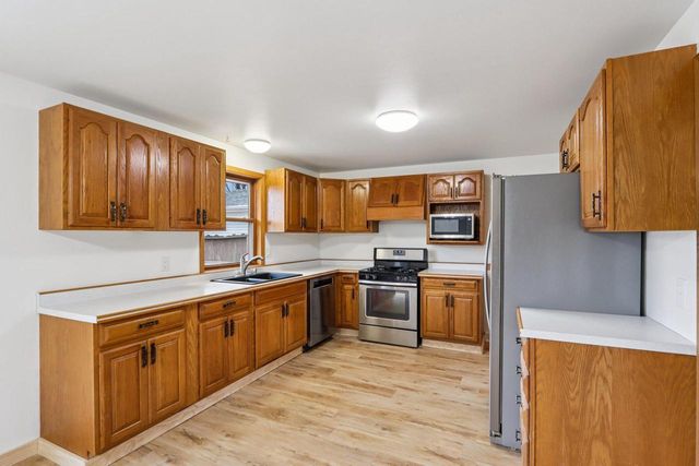 2719 Henry STREET, Sheboygan, WI 53081