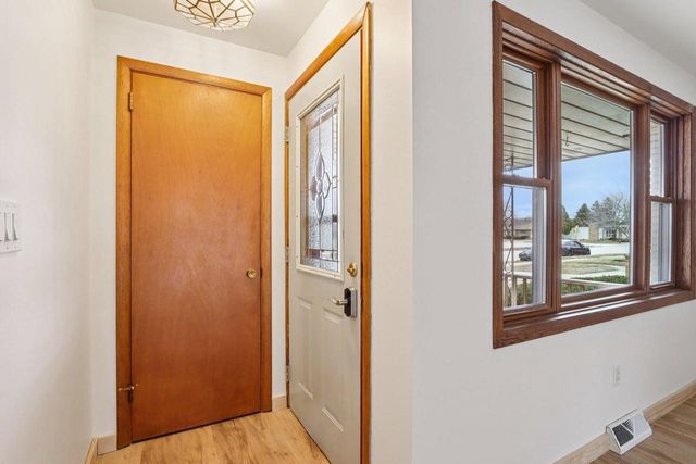 2719 Henry STREET, Sheboygan, WI 53081