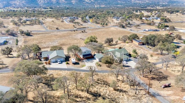 2324 Quail Hill Rd, Copperopolis, CA 95228