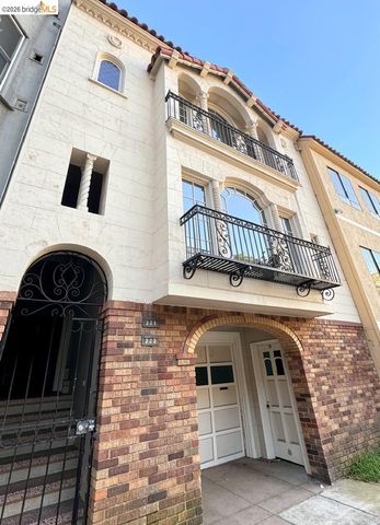 323 Lincoln Way, San Francisco, CA 94122