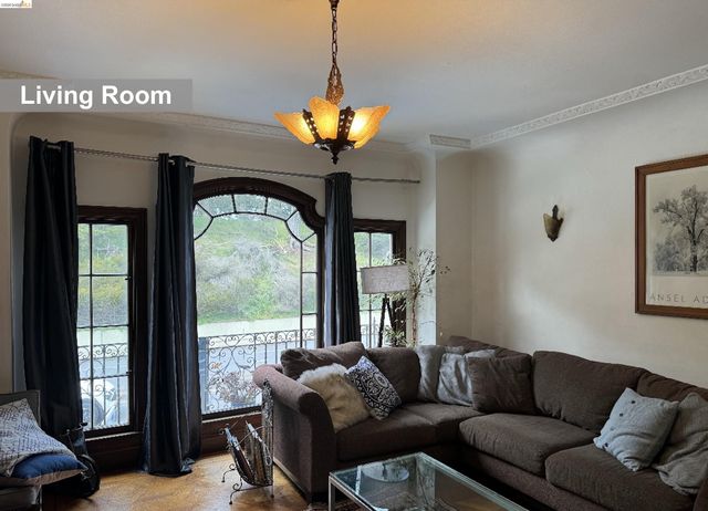 323 Lincoln Way, San Francisco, CA 94122