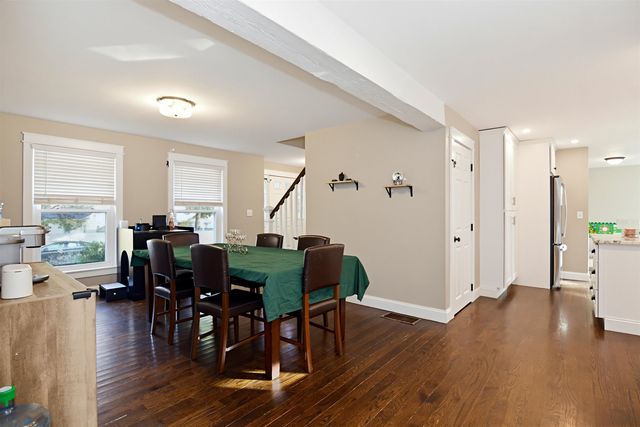 62 Robinson Road, Nashua, NH 03060