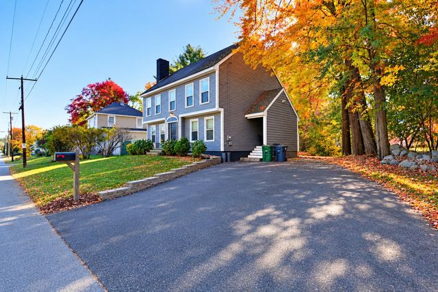 62 Robinson Road, Nashua, NH 03060
