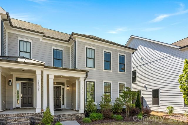 10141 Rainier Trail Drive NW, Huntersville, NC 28078