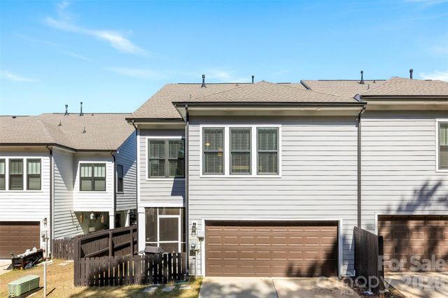 10141 Rainier Trail Drive NW, Huntersville, NC 28078