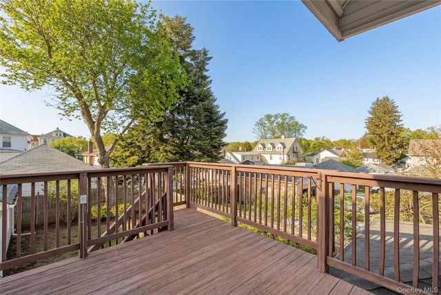 11 Miller Street 2, Glen Cove, NY 11542