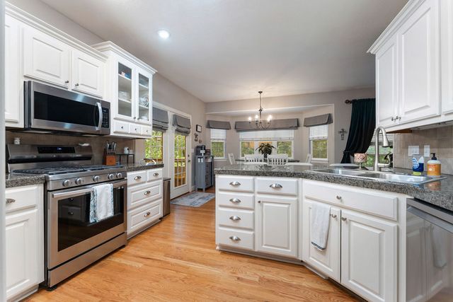 14203 Andover Lane, Rogers, AR 72756