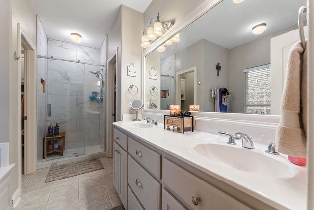 14203 Andover Lane, Rogers, AR 72756