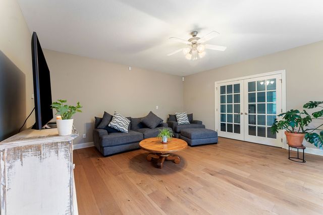 14203 Andover Lane, Rogers, AR 72756