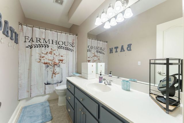 14203 Andover Lane, Rogers, AR 72756