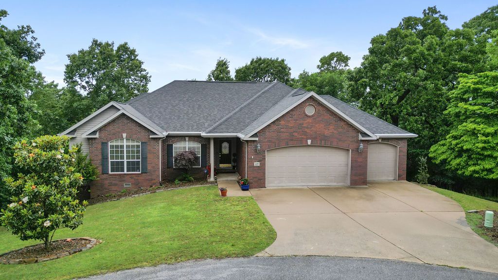 14203 Andover Lane, Rogers, AR 72756
