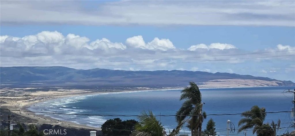 Image 1 of property listing at 960 Tulare, Pismo Beach, CA 93449
