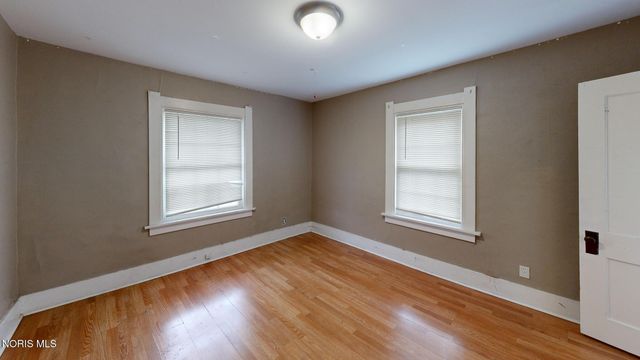2118 Airport Highway, Toledo, OH 43609