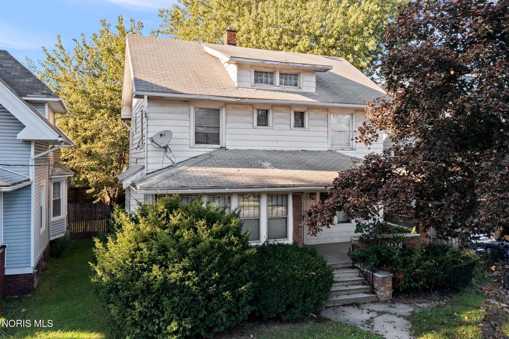 2118 Airport Highway, Toledo, OH 43609