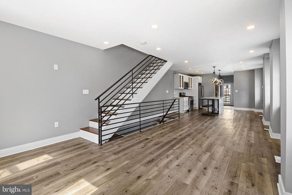 4626 E THOMPSON ST, Philadelphia, PA 19137
