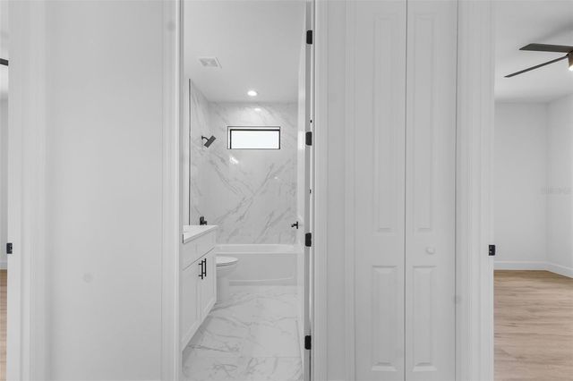 1566 KNOTTY PINE AVENUE, North Port, FL 34288