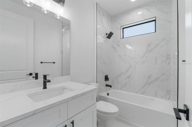 1566 KNOTTY PINE AVENUE, North Port, FL 34288