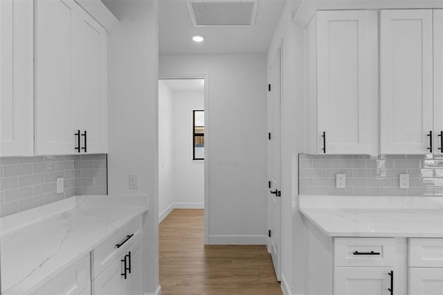 1566 KNOTTY PINE AVENUE, North Port, FL 34288