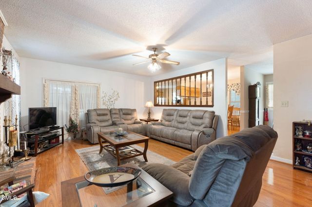 3523 Farm Circle Road, Fayetteville, NC 28306