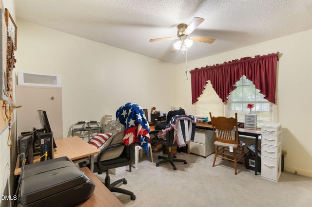3523 Farm Circle Road, Fayetteville, NC 28306
