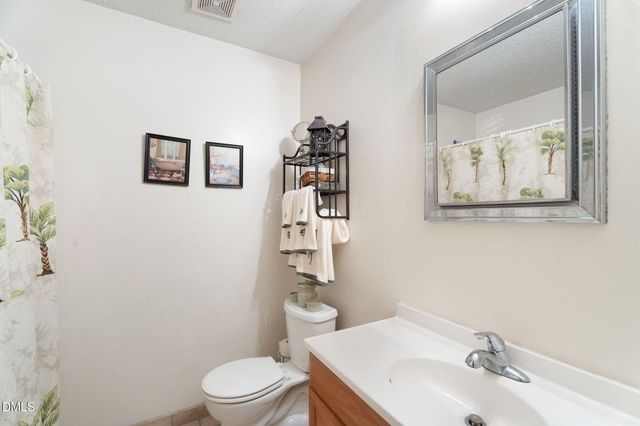 3523 Farm Circle Road, Fayetteville, NC 28306