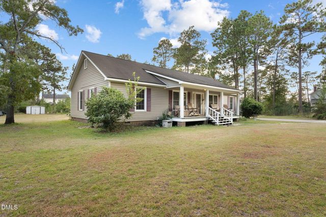 3523 Farm Circle Road, Fayetteville, NC 28306