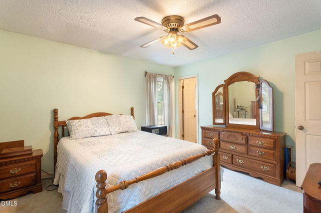 3523 Farm Circle Road, Fayetteville, NC 28306