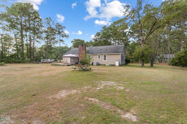 3523 Farm Circle Road, Fayetteville, NC 28306