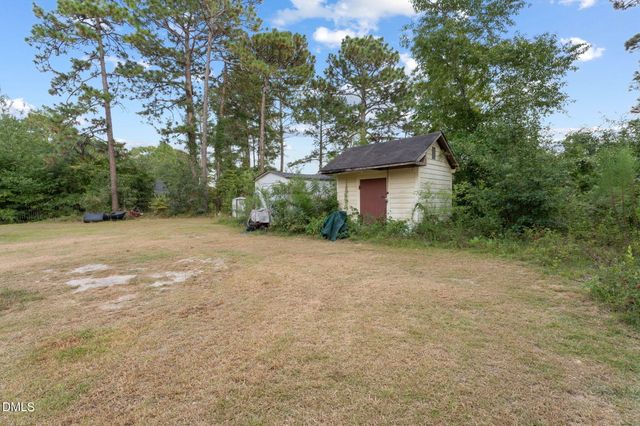 3523 Farm Circle Road, Fayetteville, NC 28306