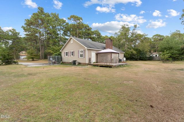 3523 Farm Circle Road, Fayetteville, NC 28306
