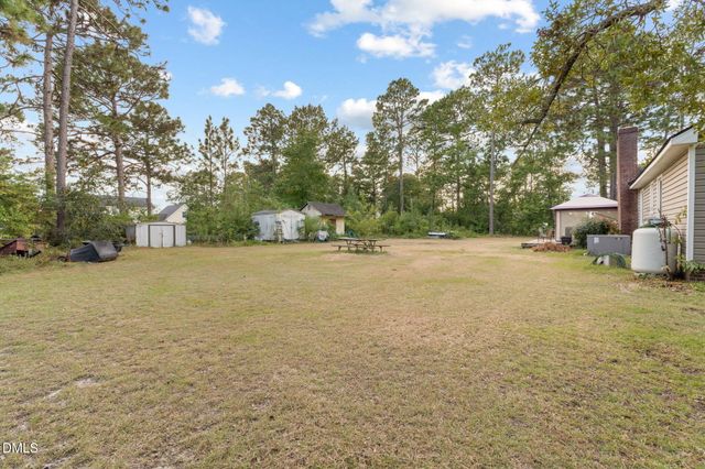 3523 Farm Circle Road, Fayetteville, NC 28306