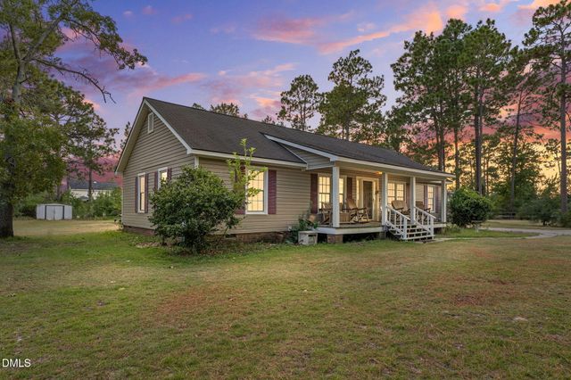 3523 Farm Circle Road, Fayetteville, NC 28306