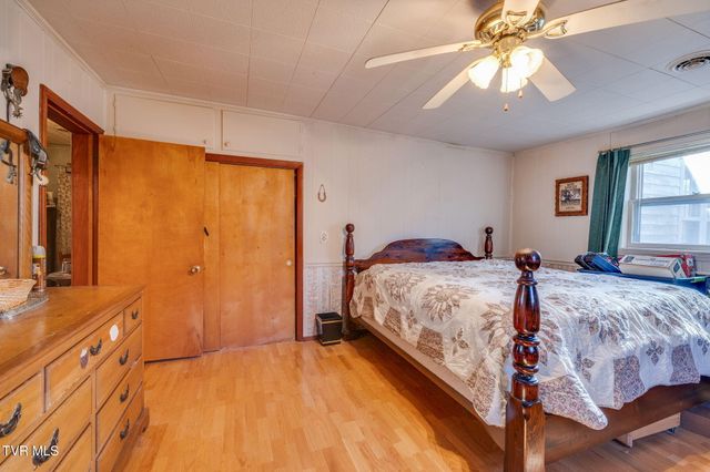 220 Treadway Trail, Jonesborough, TN 37659