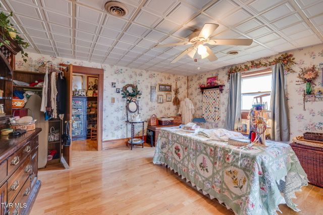 220 Treadway Trail, Jonesborough, TN 37659