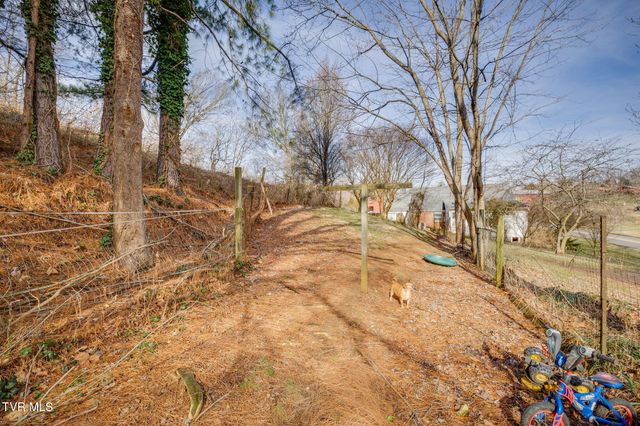 220 Treadway Trail, Jonesborough, TN 37659