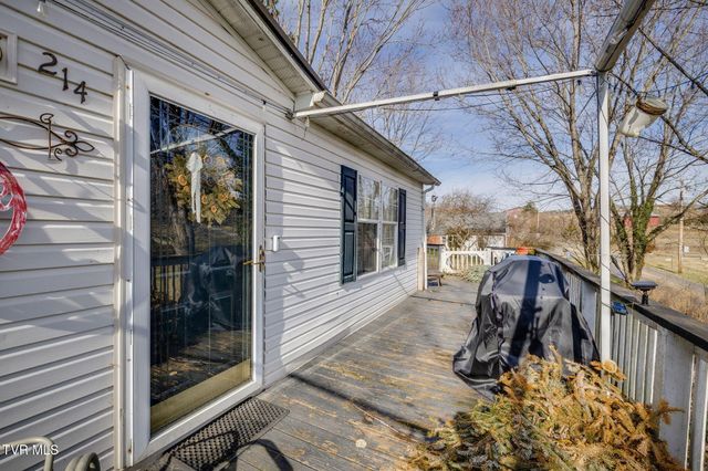 220 Treadway Trail, Jonesborough, TN 37659