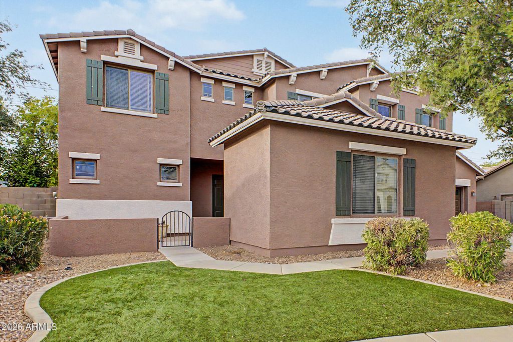 15864 W SHAW BUTTE Drive, Surprise, AZ 85379 — photo 4