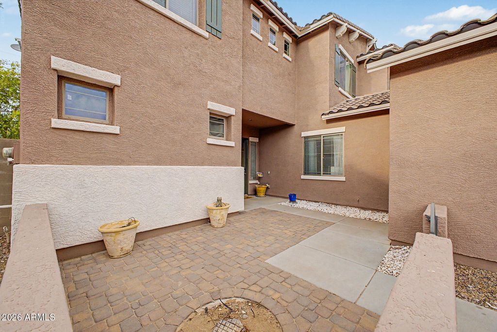 15864 W SHAW BUTTE Drive, Surprise, AZ 85379 — photo 5