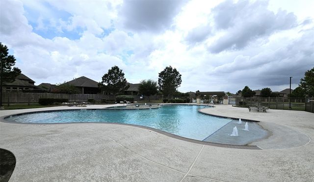 19831 Hamlet Shadow Lane, Cypress, TX 77433