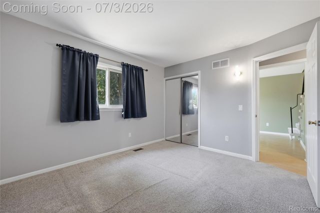 19714 Rosin Drive, Clinton Charter Township, MI 48038