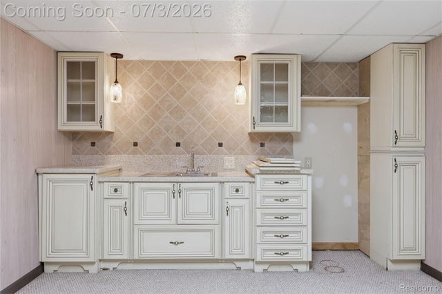 19714 Rosin Drive, Clinton Charter Township, MI 48038