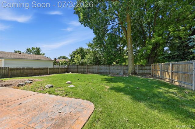 19714 Rosin Drive, Clinton Charter Township, MI 48038