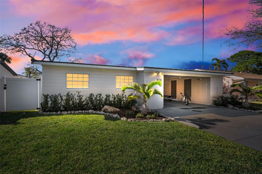 4320 HUNTINGTON STREET NE, St Petersburg, FL 33703