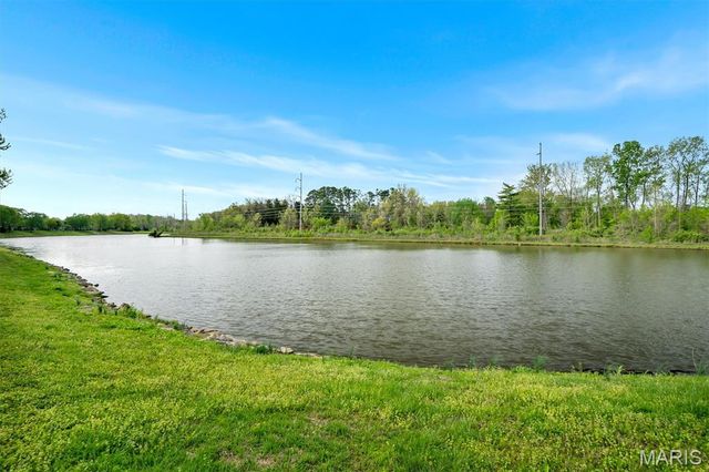 338 Shirley Ridge Drive 338A, St Charles, MO 63304