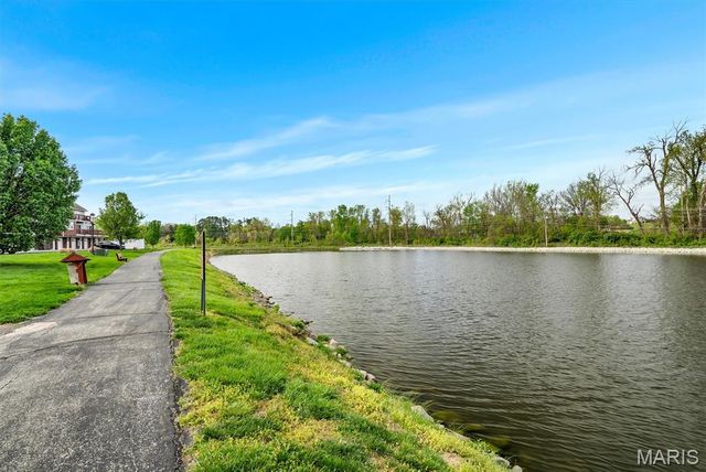 338 Shirley Ridge Drive 338A, St Charles, MO 63304