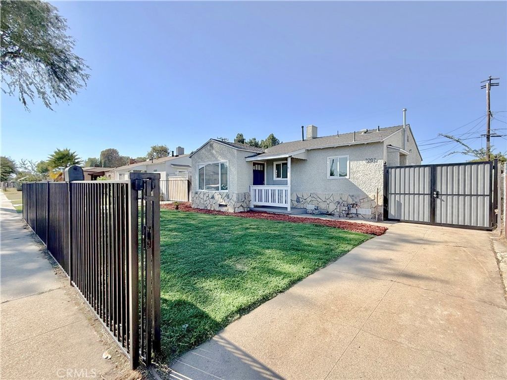 2207 W 132ND, Compton, CA 90059 — photo 3