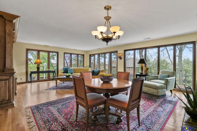 1918 Yorkshire Court, Lincoln, NE 68506