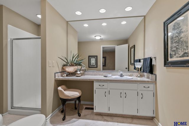 1918 Yorkshire Court, Lincoln, NE 68506