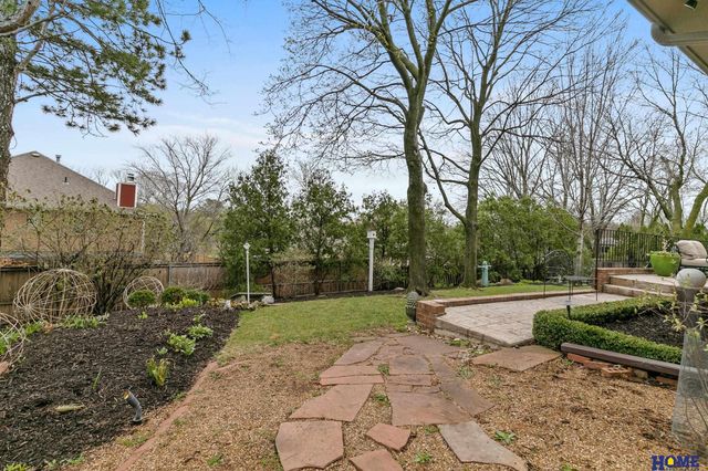 1918 Yorkshire Court, Lincoln, NE 68506