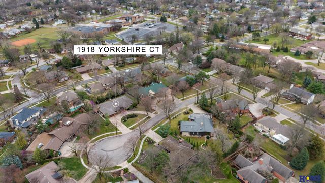 1918 Yorkshire Court, Lincoln, NE 68506